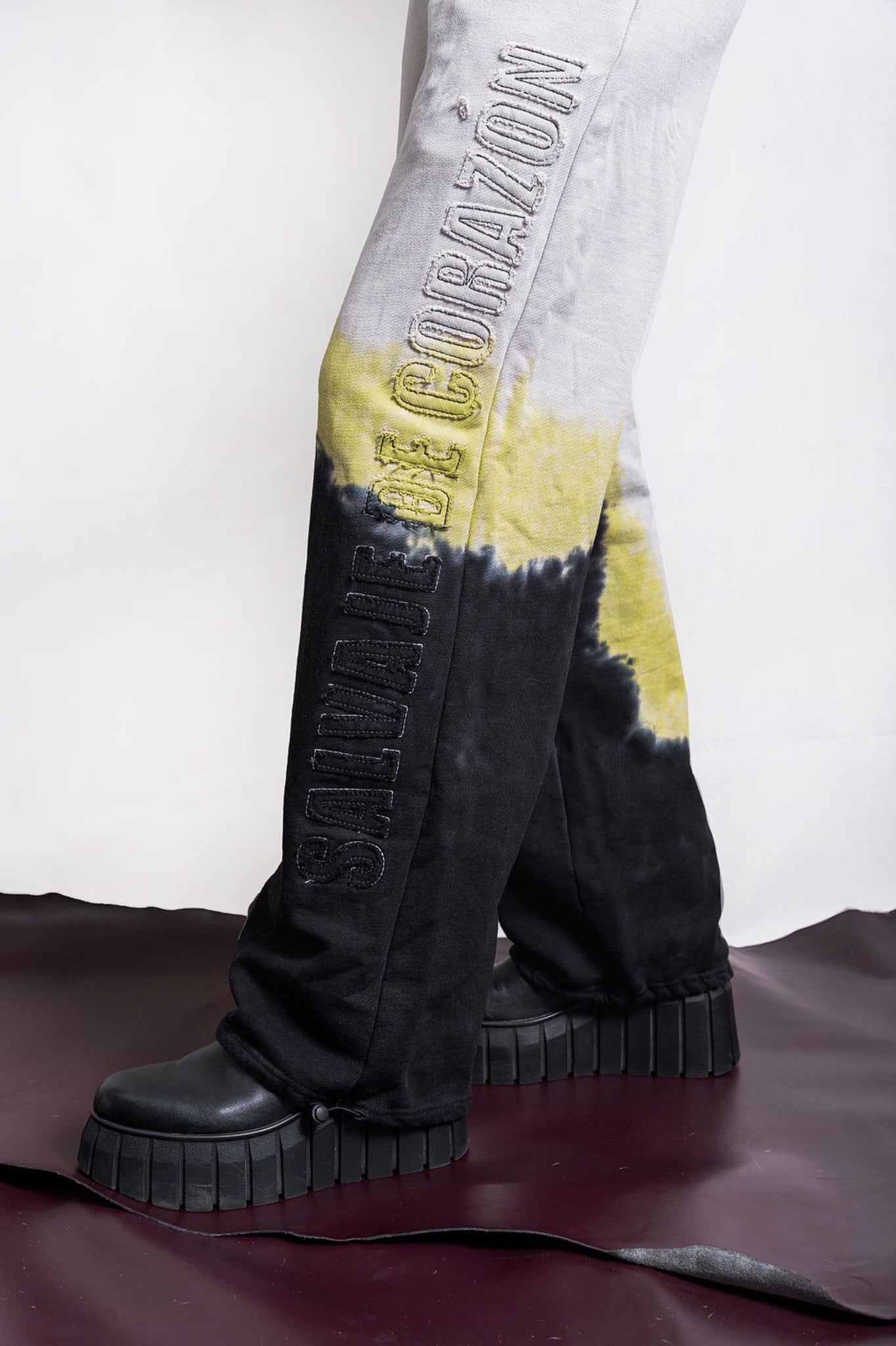 SALVAJE SWEATPANTS